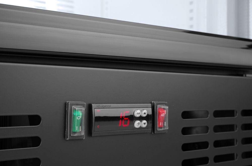 Pultni frižider sa jednim vratima, Arktic, 243L, Crna, 220-240V/195W, 600x530x(H)1820mm