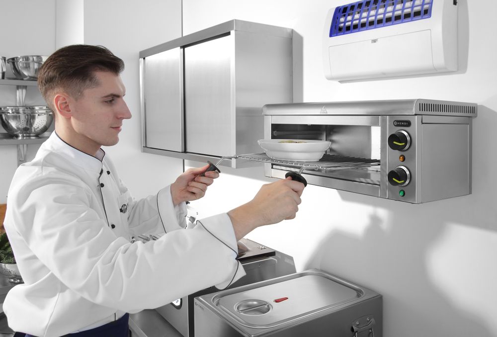 Salamander za zidnu montažu, HENDI, 230V/2000W, 610x450x(H)275mm