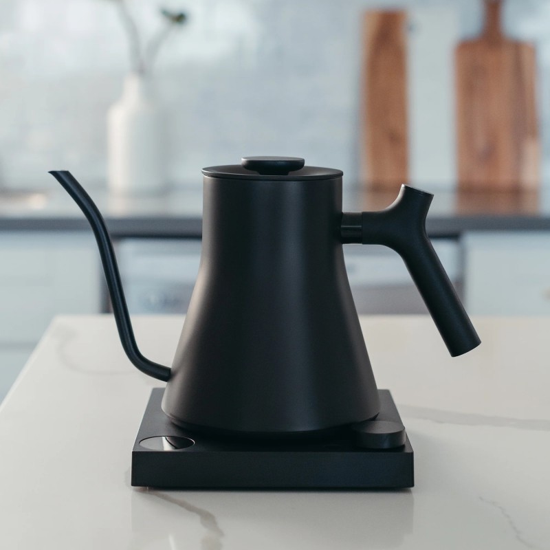 Fellow Stagg EKG Pro Electric Kettle - Precision Temperature - Black - 220 V